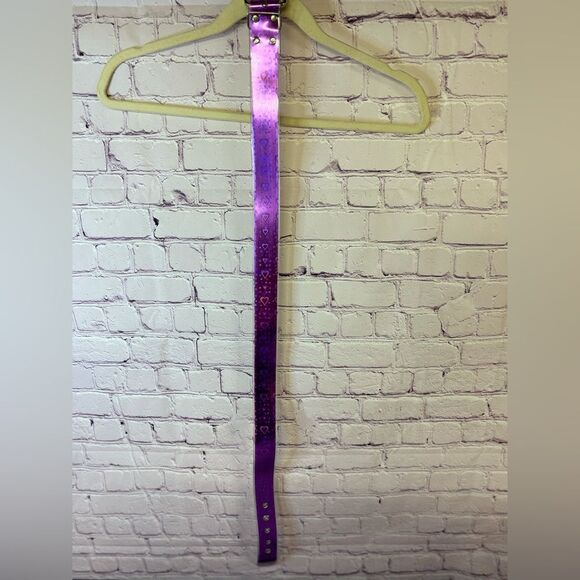 Iridescent Purple Silver Oil Slick Heart 90s Rave Club Plastic Wide Retro Belt - Picture 4 of 7